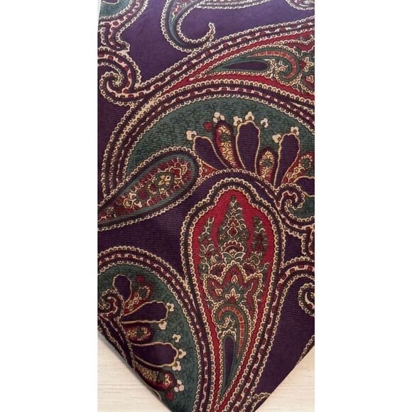 417 by Van Heusen Paisley Silk Tie - Picture 5 of 9